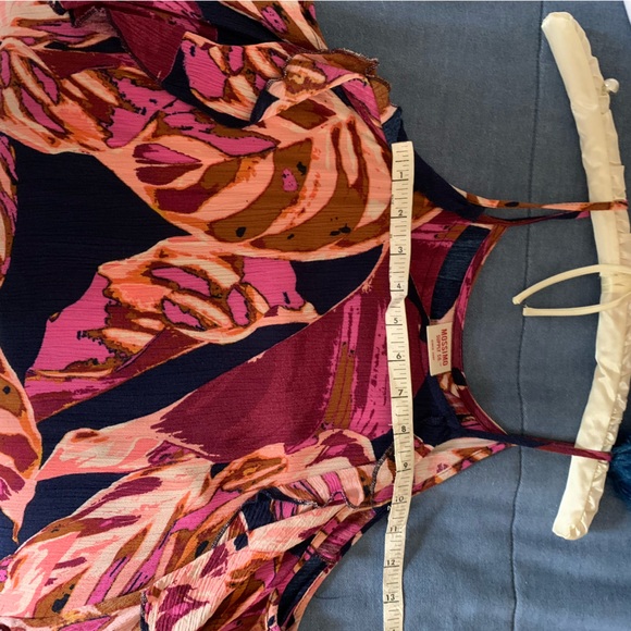 Floral Print Top - Picture 9 of 12